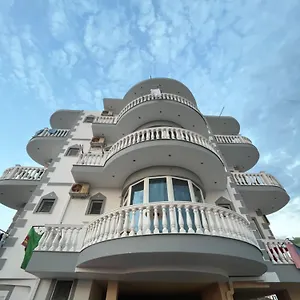 studio-apartments-rizarjo.albaniahotels.org/